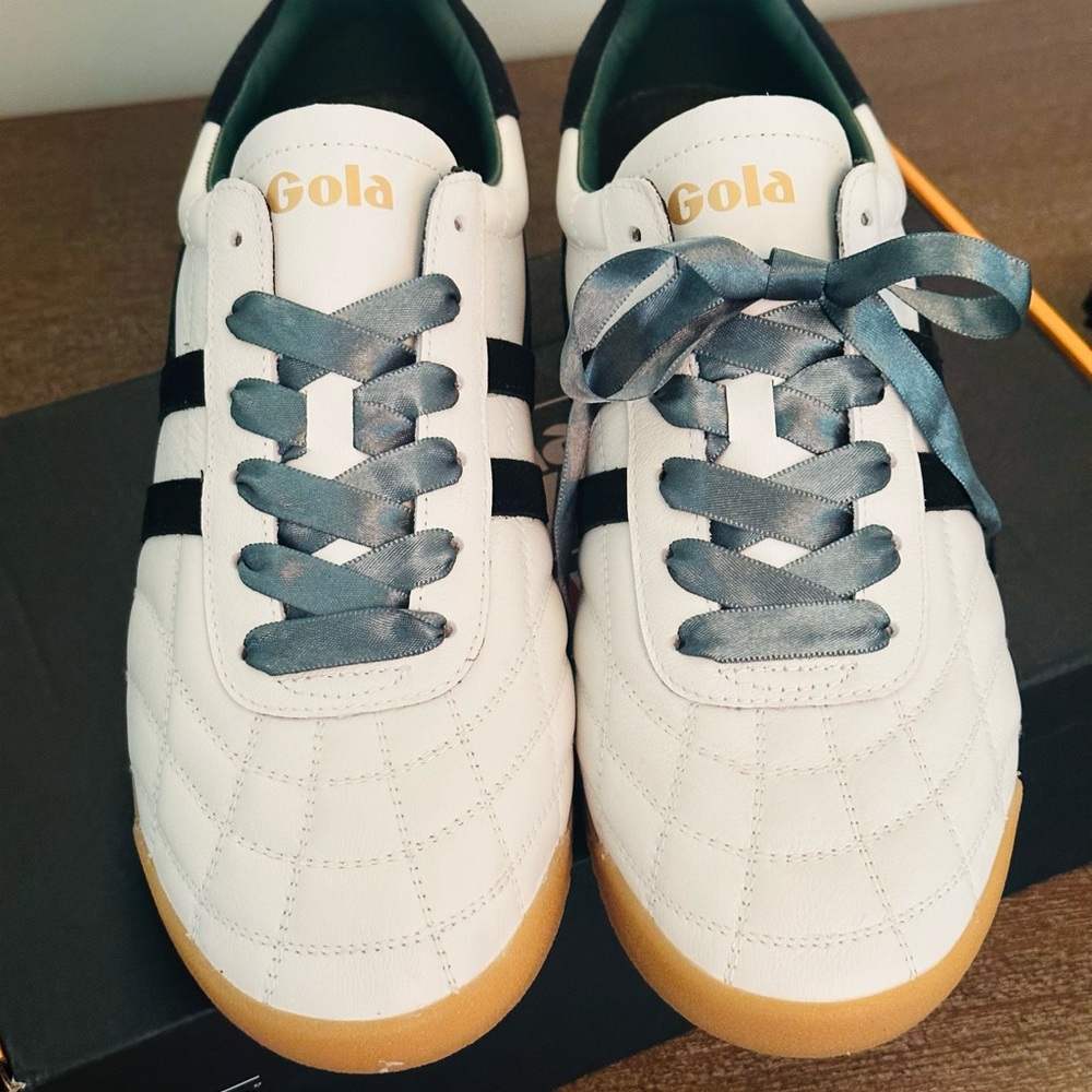 🆕 Gola x Anthropologie Stadium Sneakers White & Black & Green Ribbon laces NWT 💚 - Picture 2 of 11